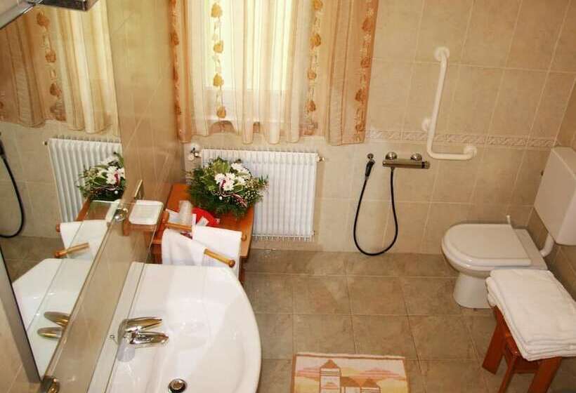 コンフォートルーム, Gelindo Dei Magredi