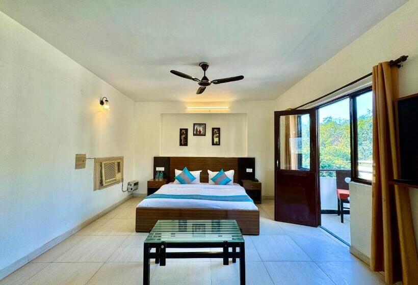 חדר משפחתי דלוקס, Shelton Blu Resort Jim Corbett