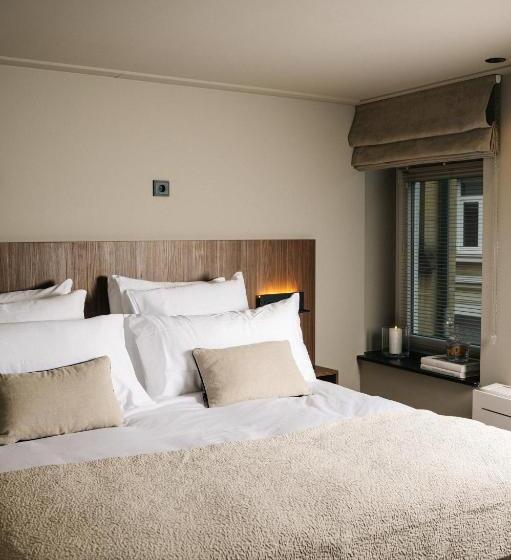 اتاق لوکس, Blink