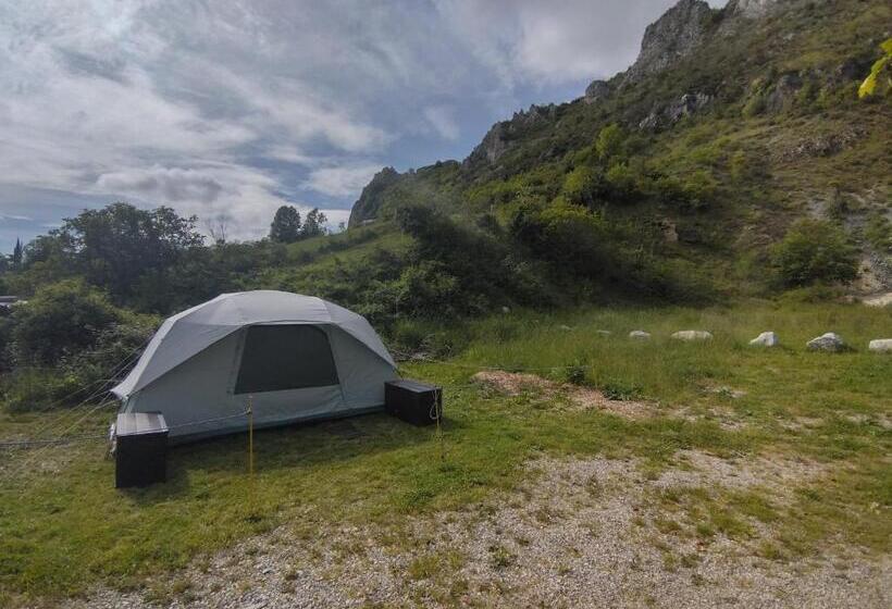 Standard Tent, Gite D étape De Roquefixade