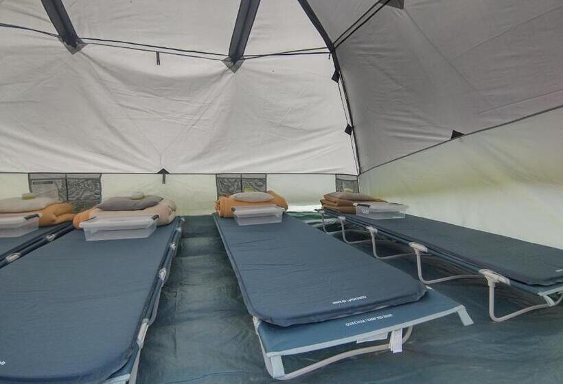 Standard Tent, Gite D étape De Roquefixade