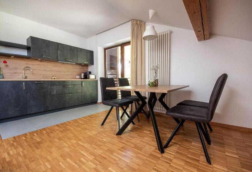 Apartament 1 Sypialnia, Tiroler Kreuz