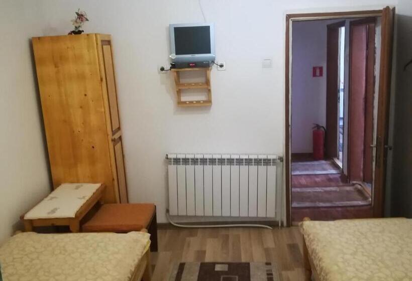 غرفة أساسية, Guest House Rosenovi