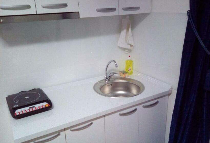 اتاق اکونومی, Honey Home By Kostoski Inn