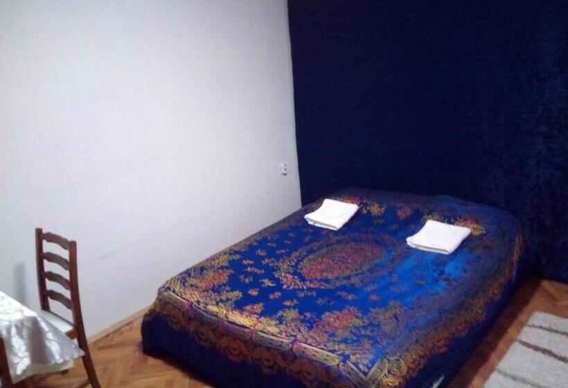 اتاق اکونومی, Honey Home By Kostoski Inn