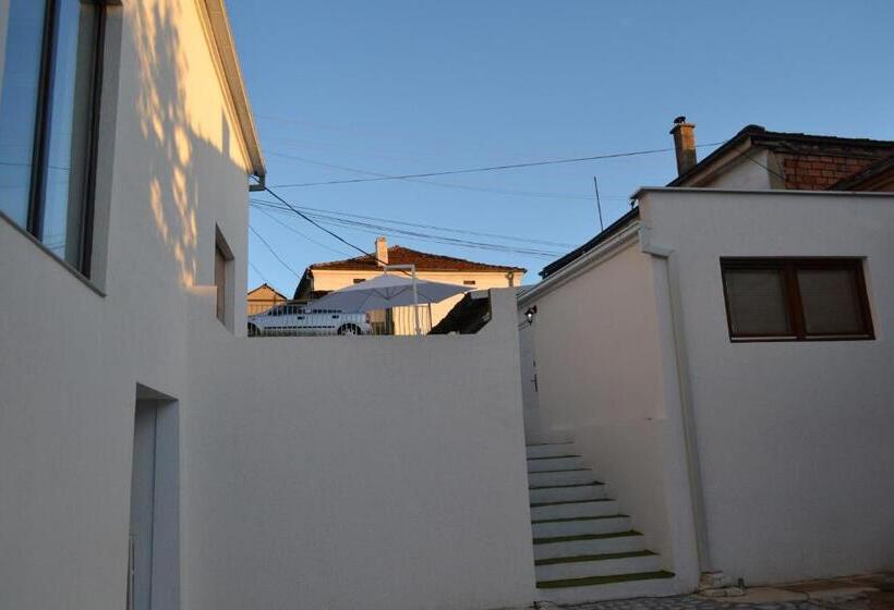 استودیو استاندارد با چشمانداز باغ, Honey Home By Kostoski Inn