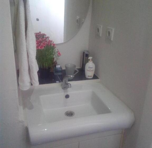 اتاق لوکس با بالکن, Honey Home By Kostoski Inn