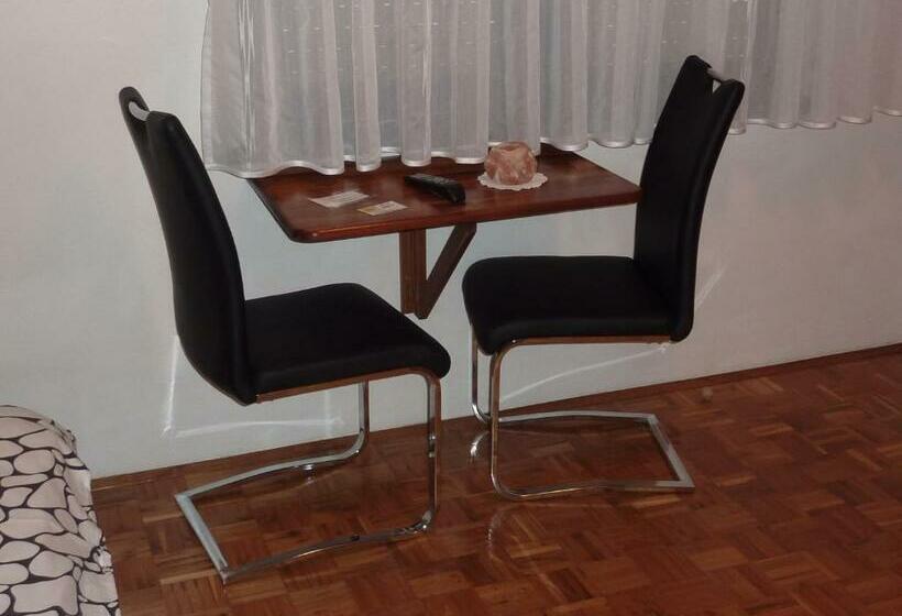 اتاق استاندارد, Rooms Gril