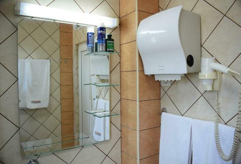 اتاق استاندارد, 7even Weddings & Events