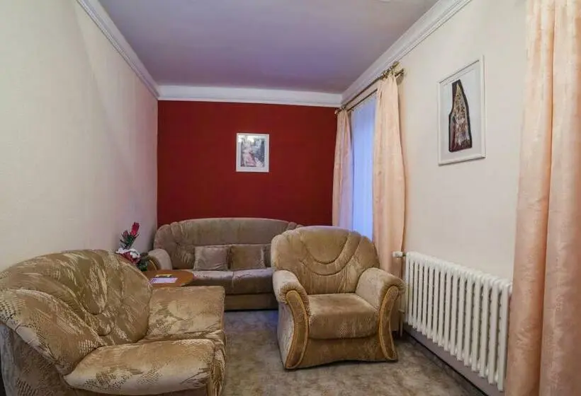 Sviitti, Centrál