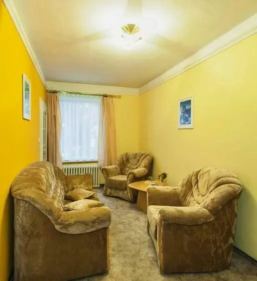 Sviitti, Centrál