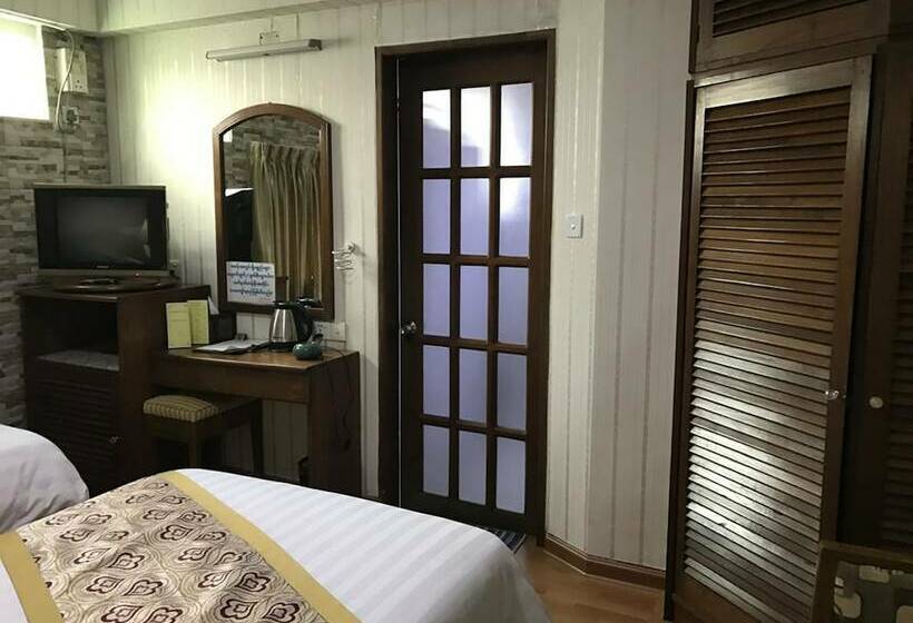 اتاق استاندارد, Crystal Palace