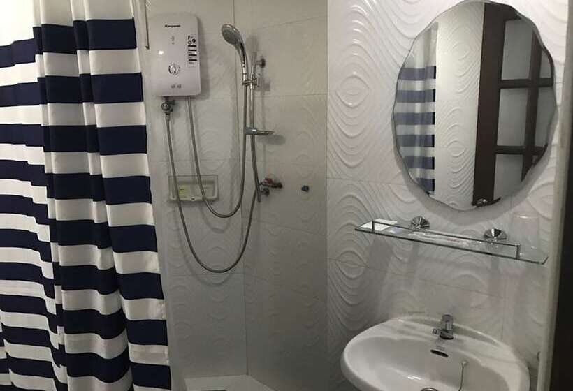 اتاق استاندارد با تخت دو نفره بزرگ, Crystal Palace