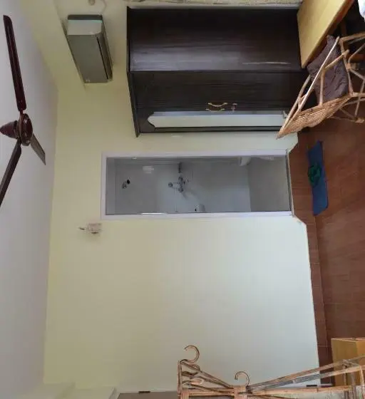 اتاق استاندارد, Global Inn