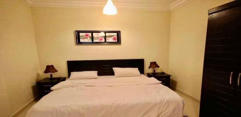 Deluxe Suite King Bed, Hona Al Holm Furnished Units