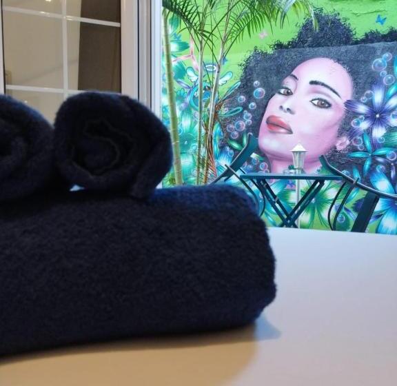 اتاق استاندارد با بالکن, Lindsey Hôtel