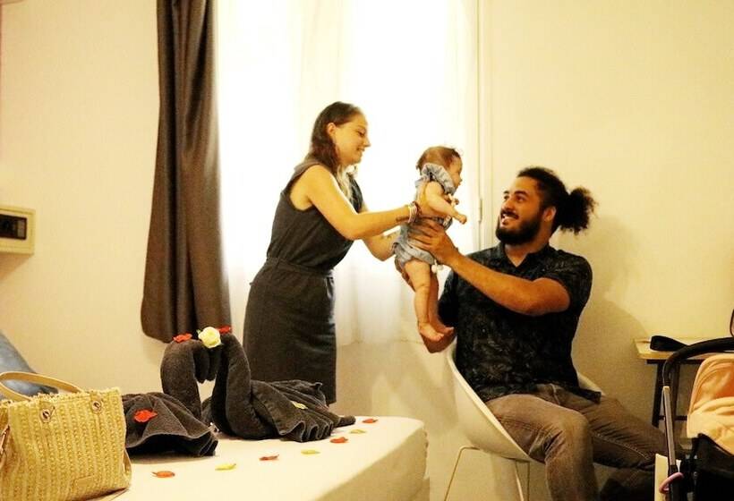 اتاق اکونومی, Lindsey Hôtel