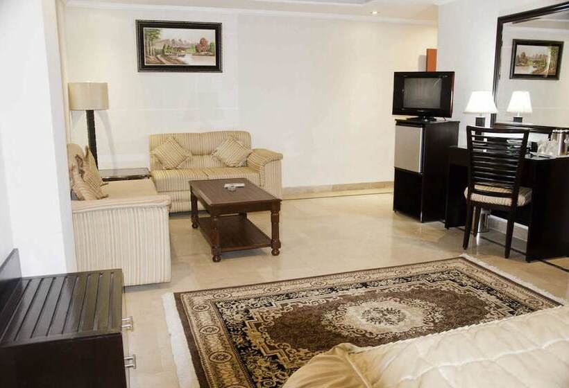 اتاق لوکس, Pak Heritage