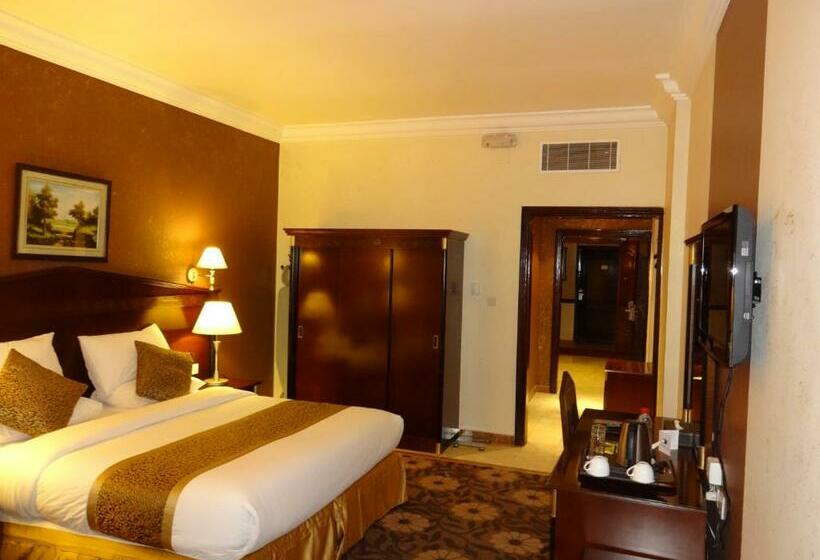 جناح جونيور, Qasr Al Sahab