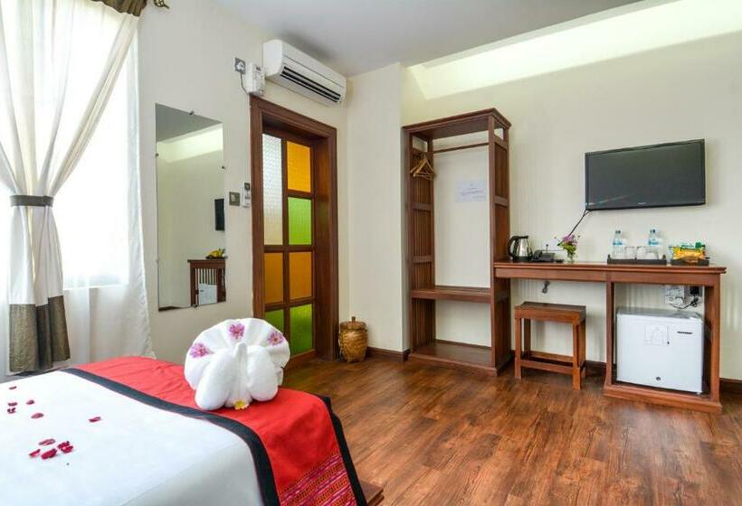 اتاق لوکس, Queen Jamadevi