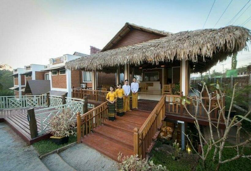 اتاق لوکس, Queen Jamadevi