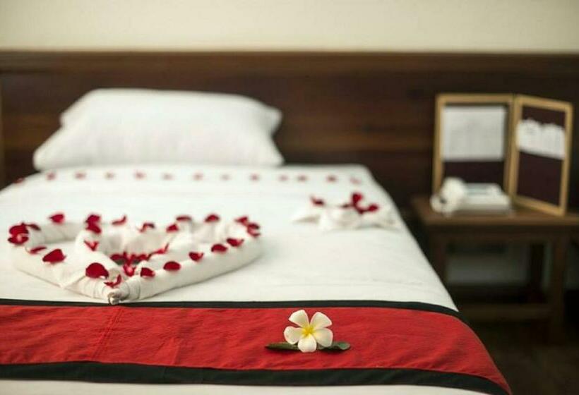 اتاق لوکس, Queen Jamadevi