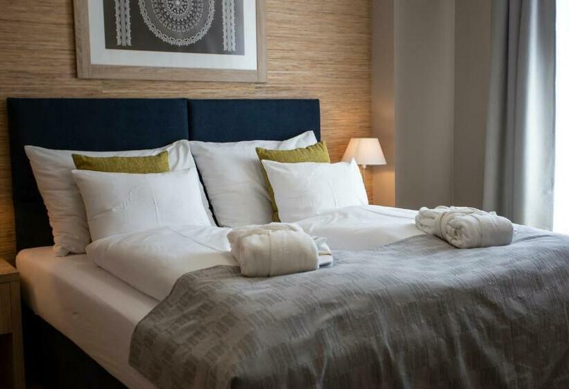 スタンダードルーム, Salamandra