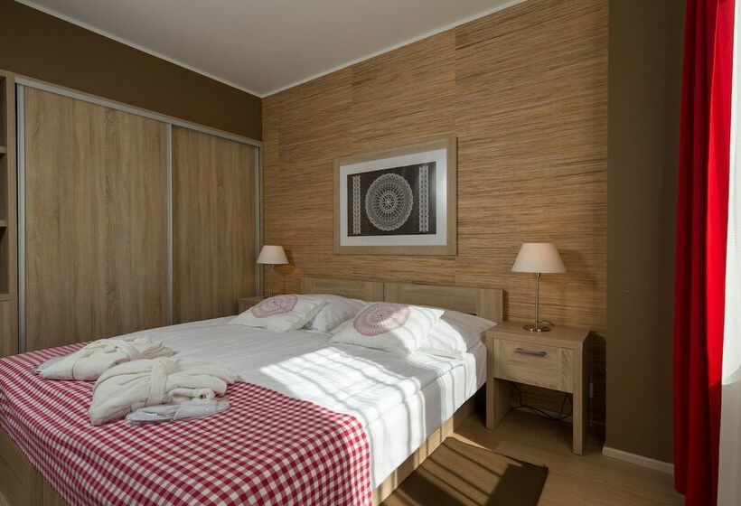 スタンダードルーム, Salamandra