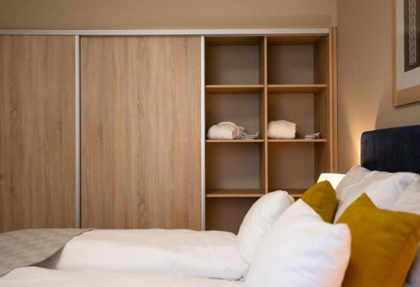 １ベッドルームアパートメント, Salamandra