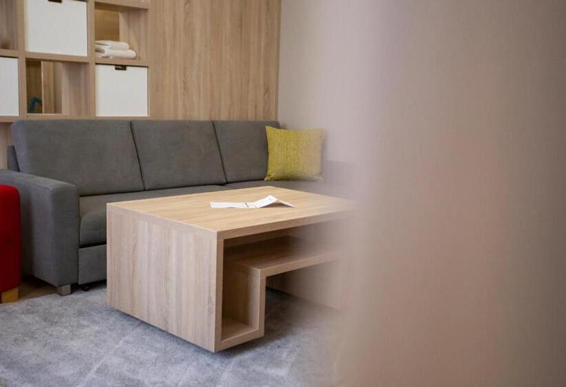 １ベッドルームアパートメント, Salamandra