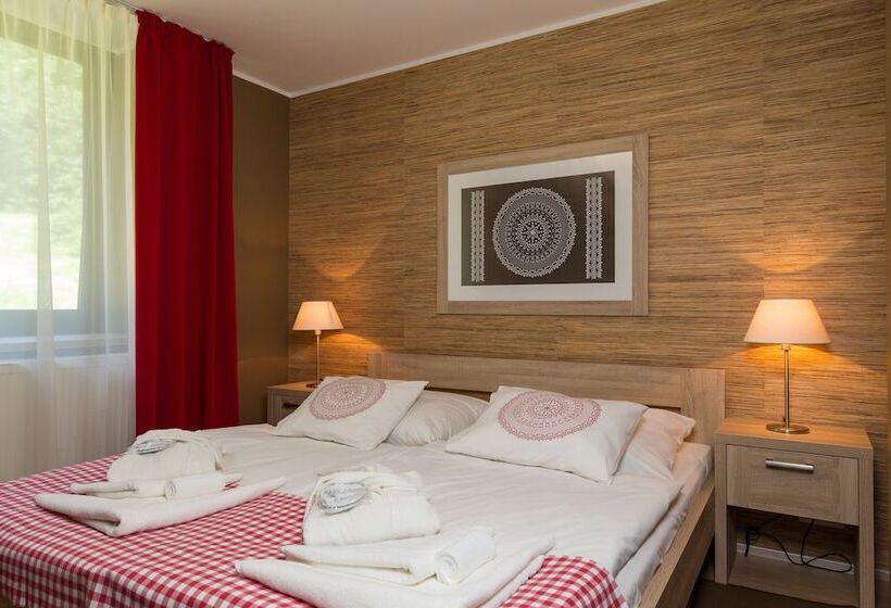 スタンダードルーム, Salamandra