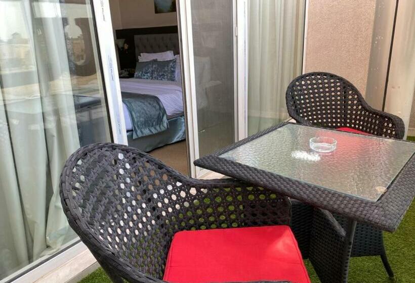 高级大房间, Sama Inn