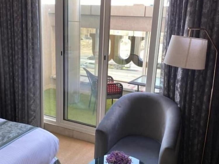 高级大房间, Sama Inn