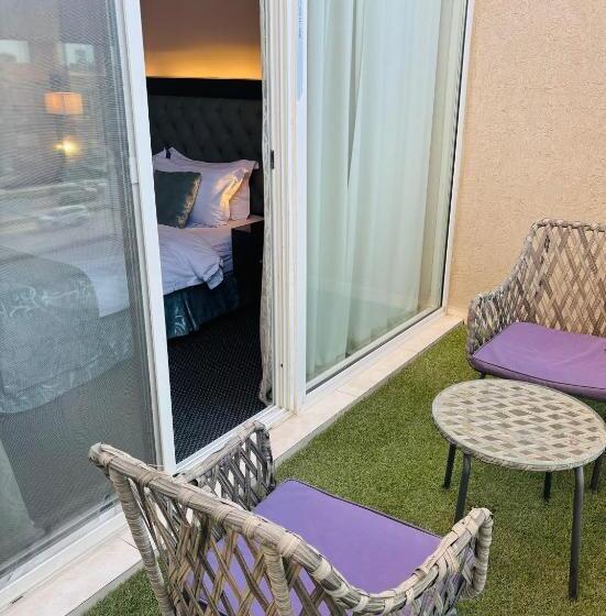 高级大房间, Sama Inn