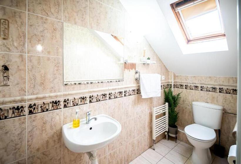 آپارتمان 1 خوابه با بالکن, Squash Centrum