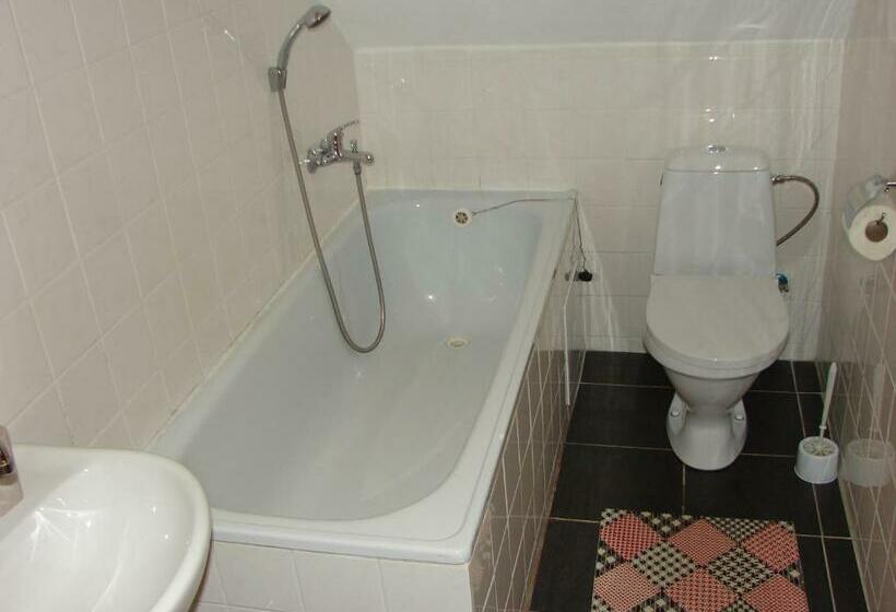 스탠다드 트리플 룸, Tatrania