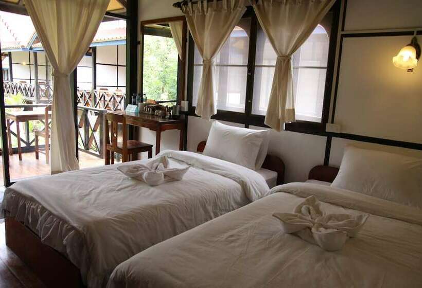 발코니가 있는 스탠다드 방갈로, Phaxang Resort Nong Khiaw