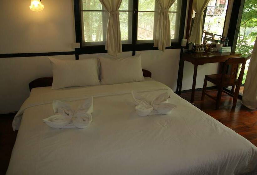 بنجلو قياسى مزوَّد بشرفة, Phaxang Resort Nong Khiaw