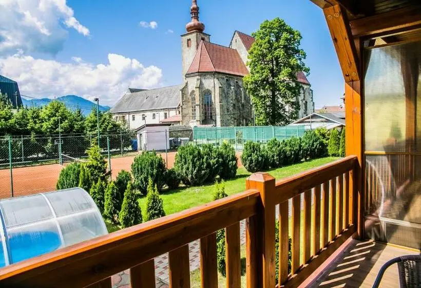 استودیوی استاندارد, Penzion Fako