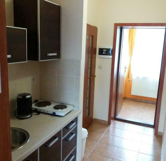 스탠다드 스튜디오, Penzion Fako