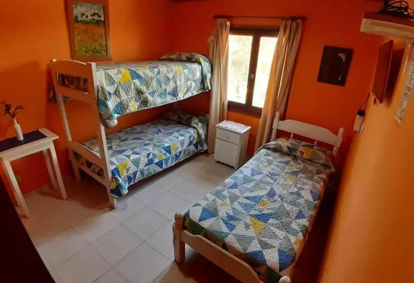 Standard Kolmen Hengen Huone, Trinidad