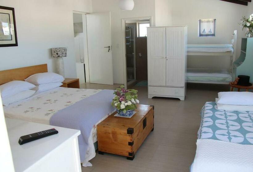 غرفة عائلية مطلّة علي الجبل, Admiralty Bed & Breakfast