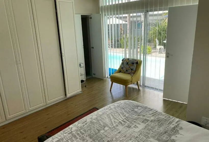 スタンダードルーム, Admiralty Bed & Breakfast
