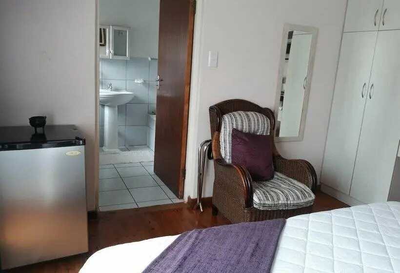 Perhehuone, African Dreams Bed & Breakfast