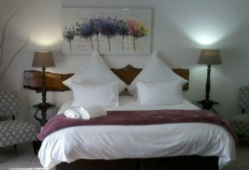 디럭스 룸, Akidogo Guest House