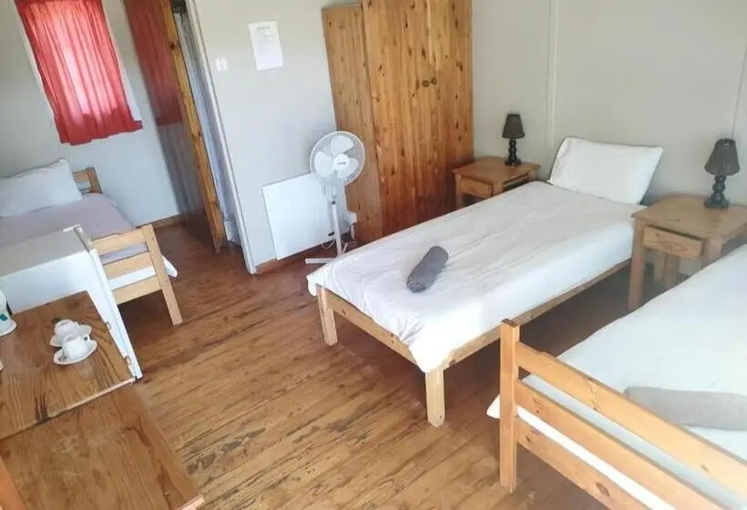 اتاق راحتی سه تخته, Blue Mountain Farm Lodge, Cabins & Cottages