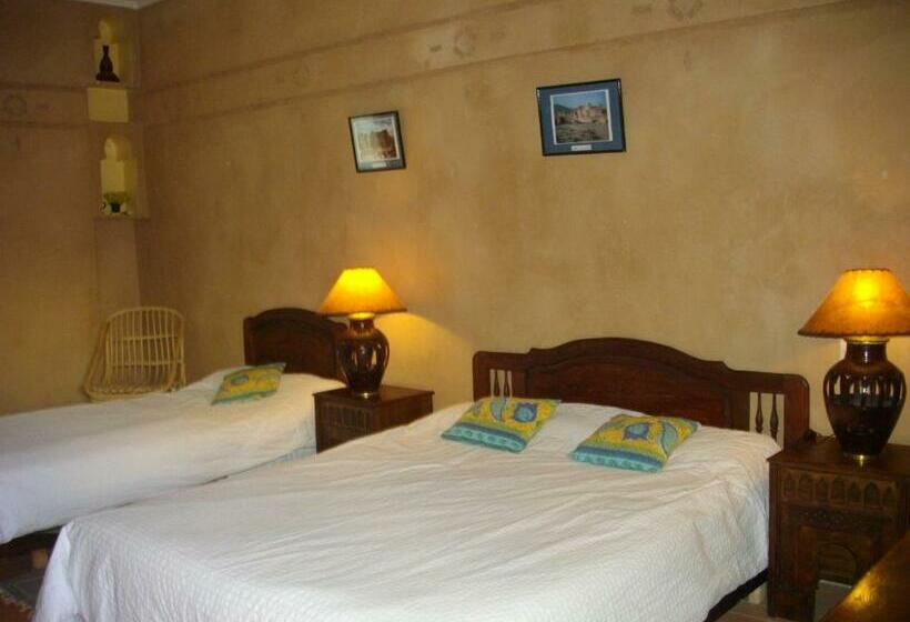 标准三人间, Kasbah Zitoune