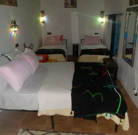 スタンダード4人部屋, Le Retour Au Calme Maison D Hôtes