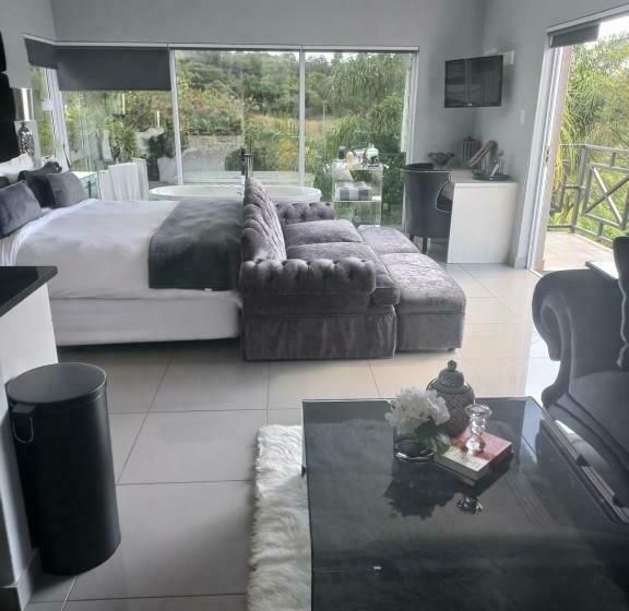 デラックススイート, North Haven Country Estate