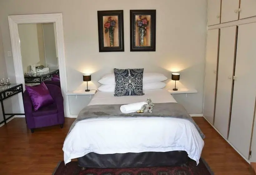 Deluxe-huone, Poetry Guestrooms